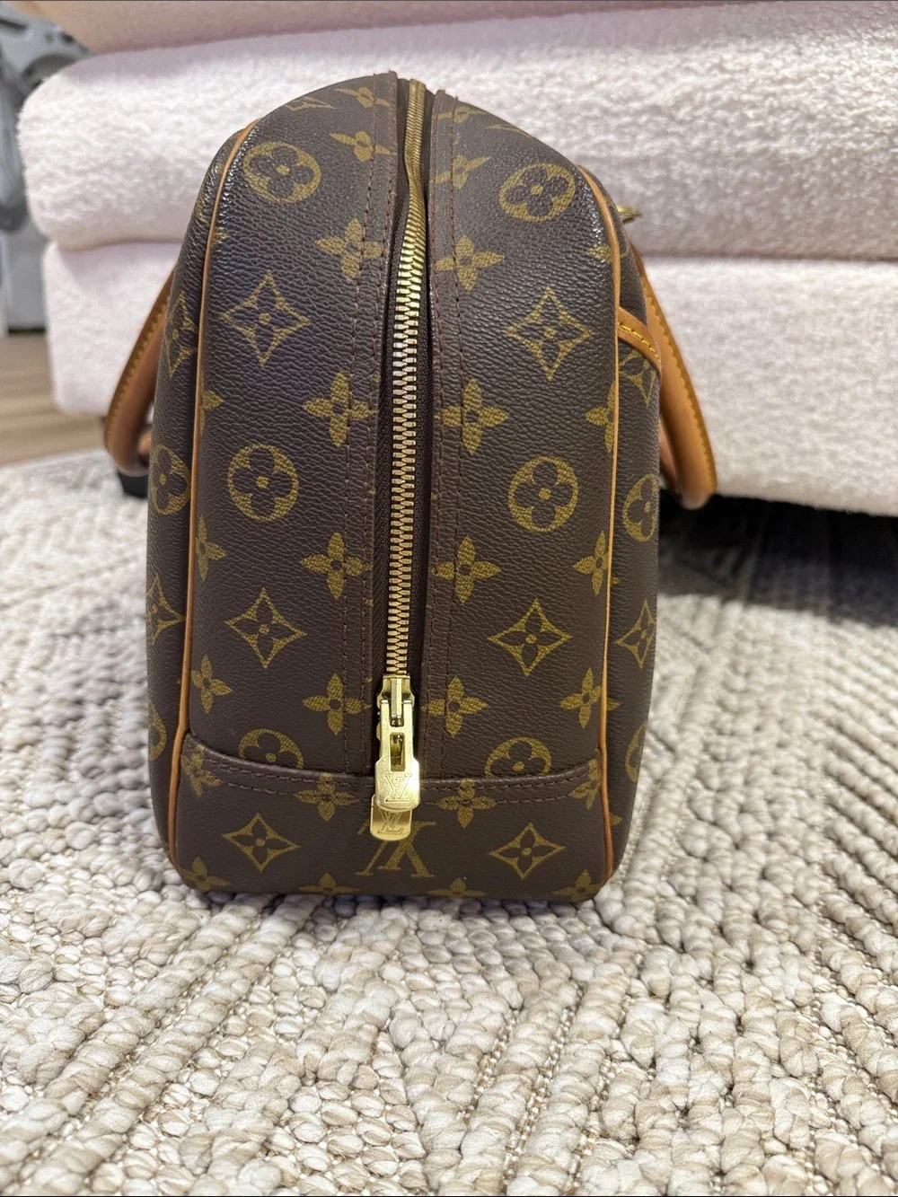 Louis Vuitton authentic louis